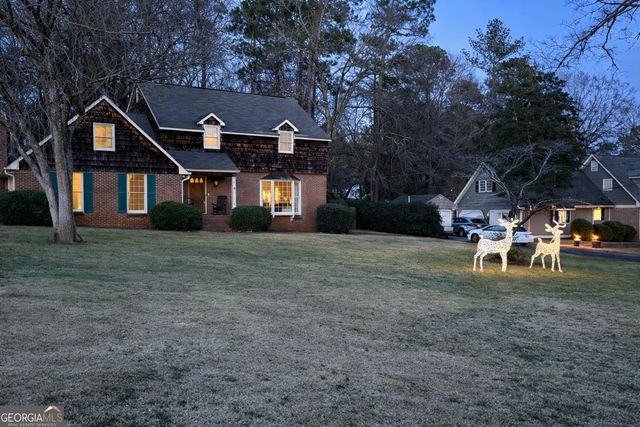 804 Wisteria Way, Lagrange, GA 30240