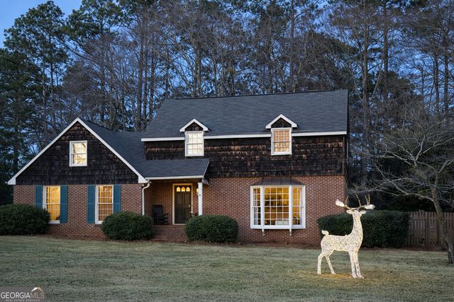 804 Wisteria Way, Lagrange, GA 30240