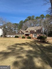 804 Wisteria Way, Lagrange, GA 30240