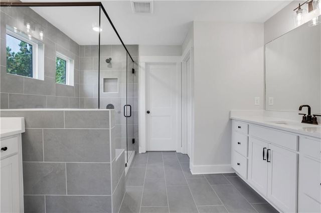 7049 Manchester Drive, Flowery Branch, GA 30542