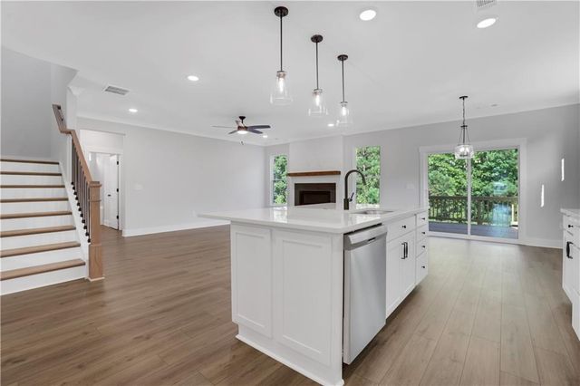 7049 Manchester Drive, Flowery Branch, GA 30542