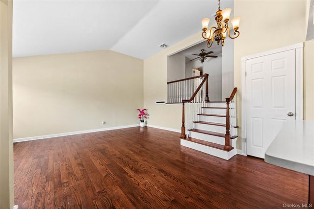 44 Bruce Lane, Westbury, NY 11590