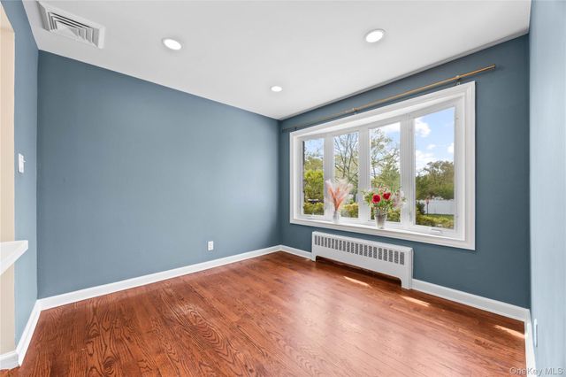 44 Bruce Lane, Westbury, NY 11590