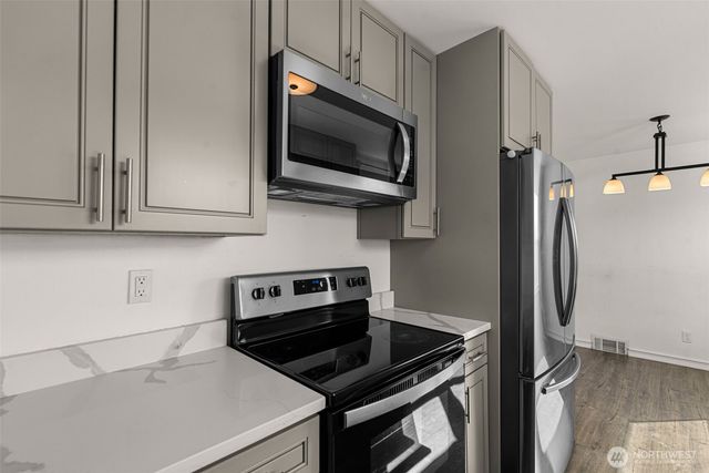 565 Crawford Avenue, Wenatchee, WA 98801