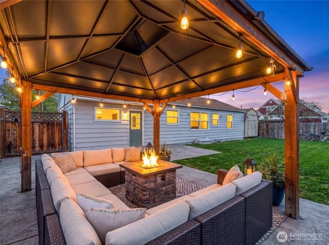 565 Crawford Avenue, Wenatchee, WA 98801