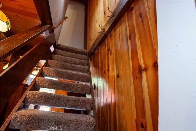767 W Victoria Court, Lake Arrowhead, CA 92352