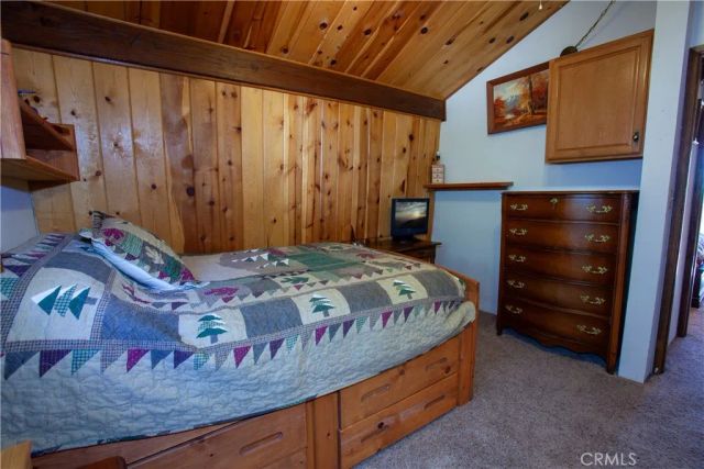 767 W Victoria Court, Lake Arrowhead, CA 92352