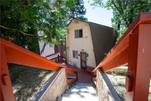 767 W Victoria Court, Lake Arrowhead, CA 92352
