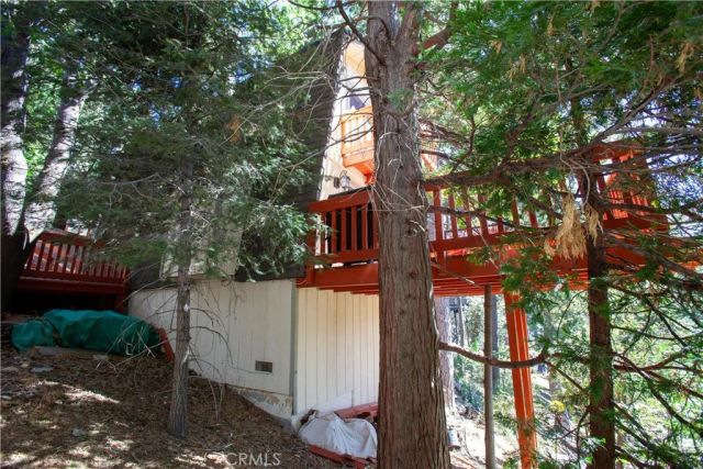 767 W Victoria Court, Lake Arrowhead, CA 92352