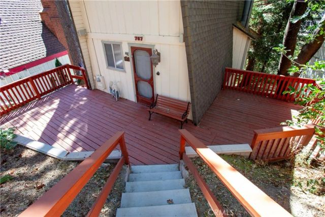 767 W Victoria Court, Lake Arrowhead, CA 92352