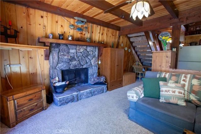 767 W Victoria Court, Lake Arrowhead, CA 92352