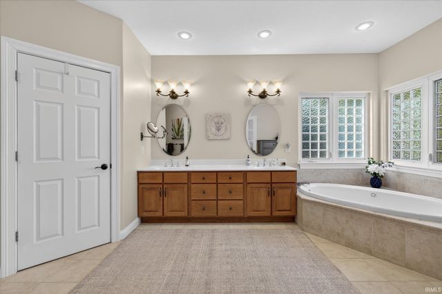 491 E Chambers Pike, Bloomington, IN 47404