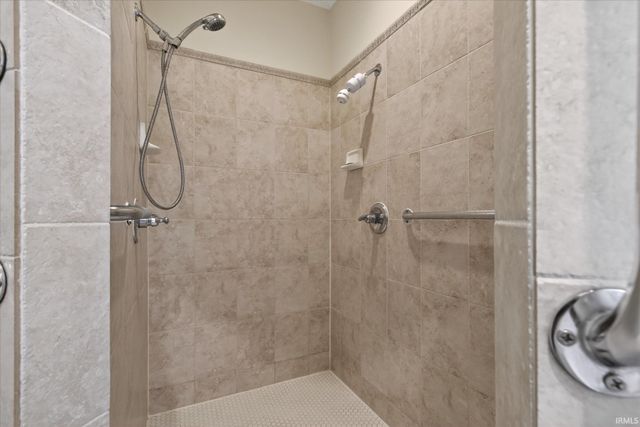 491 E Chambers Pike, Bloomington, IN 47404