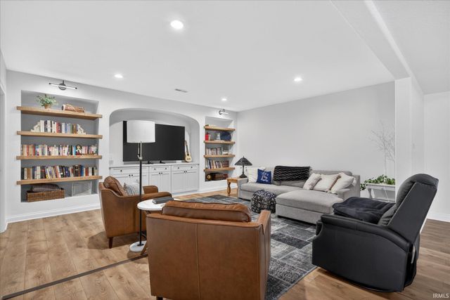 491 E Chambers Pike, Bloomington, IN 47404