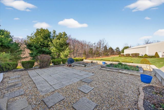 491 E Chambers Pike, Bloomington, IN 47404