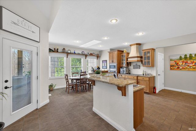 491 E Chambers Pike, Bloomington, IN 47404