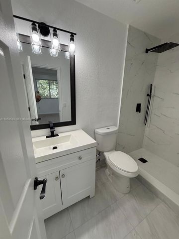 21209 NW 14th Pl 7-20, Miami Gardens, FL 33169