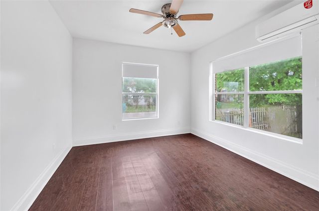 2506 Keene Street 2, Houston, TX 77009