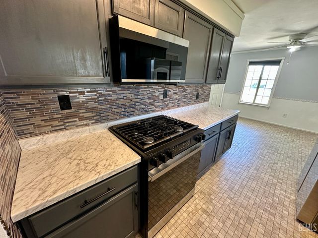 236 Trevino Terrace, Shafter, CA 93263