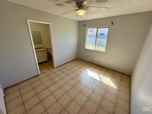 236 Trevino Terrace, Shafter, CA 93263