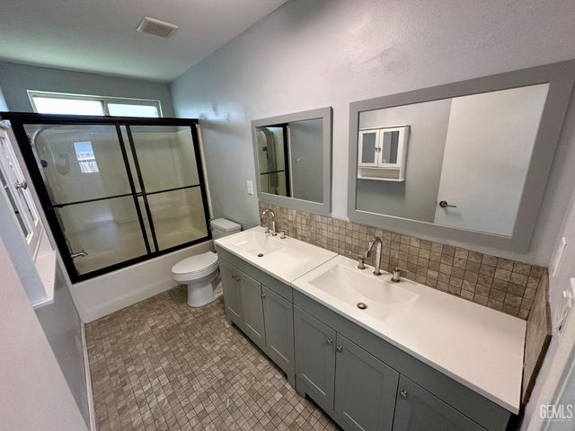 236 Trevino Terrace, Shafter, CA 93263