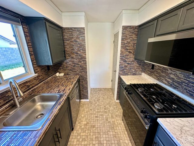 236 Trevino Terrace, Shafter, CA 93263