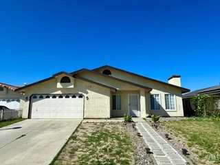 236 Trevino Terrace, Shafter, CA 93263