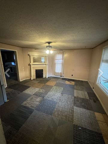 116 North St, Portland, TN 37148