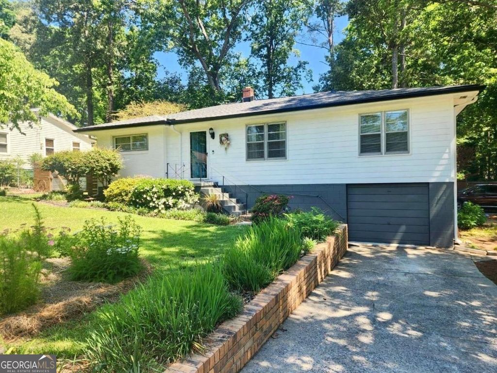 1043 Oakdale Drive SE, Smyrna, GA 30080 — exterior