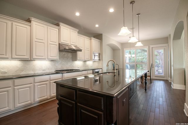 22342 Viajes, San Antonio, TX 78261