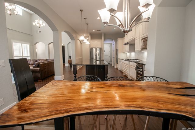 22342 Viajes, San Antonio, TX 78261