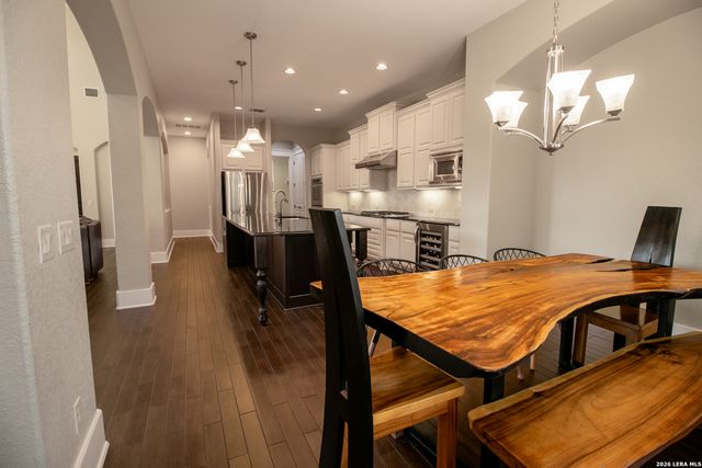 22342 Viajes, San Antonio, TX 78261