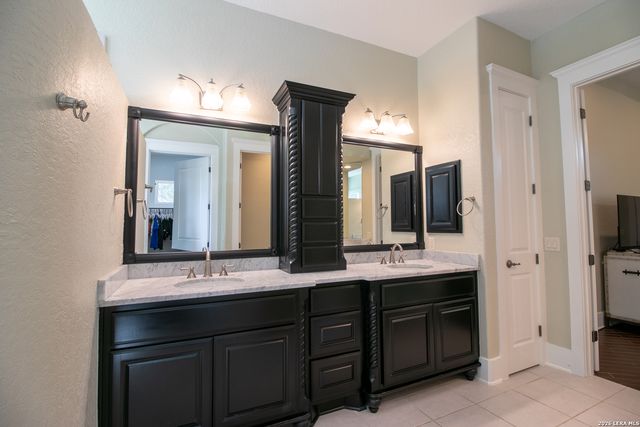 22342 Viajes, San Antonio, TX 78261
