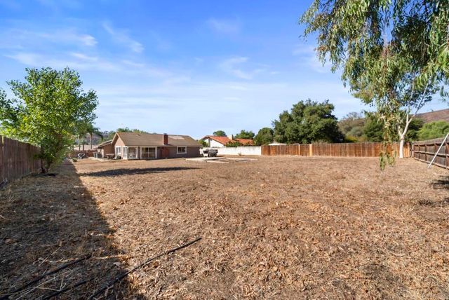 23530 Carmena Road, Ramona, CA 92065