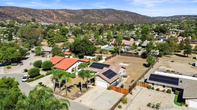 23530 Carmena Road, Ramona, CA 92065