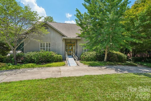 326 Ponderosa Circle, Mooresville, NC 28117