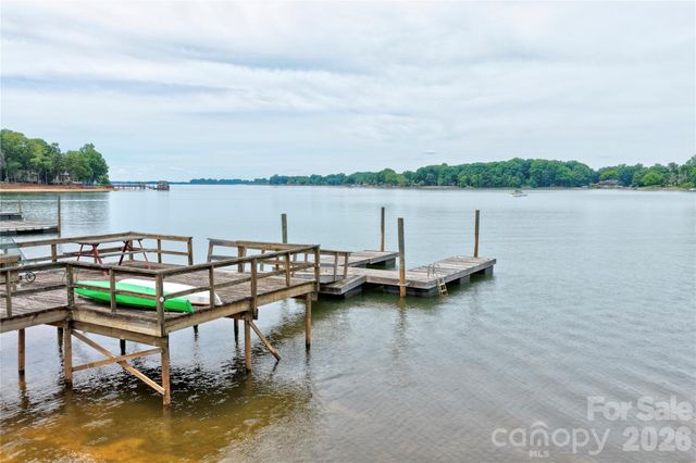 326 Ponderosa Circle, Mooresville, NC 28117