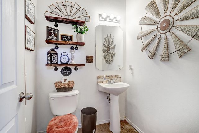 3746 Buckskin Loop NE, Rio Rancho, NM 87144