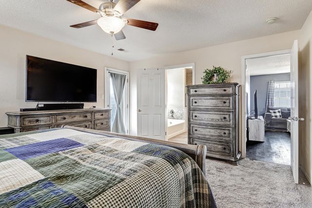 3746 Buckskin Loop NE, Rio Rancho, NM 87144