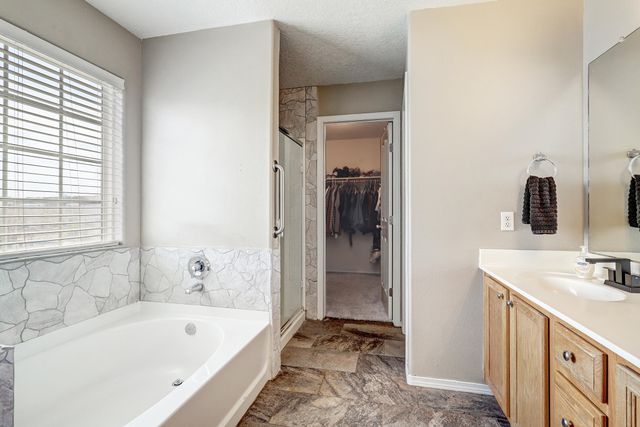 3746 Buckskin Loop NE, Rio Rancho, NM 87144