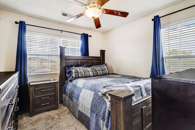 3746 Buckskin Loop NE, Rio Rancho, NM 87144