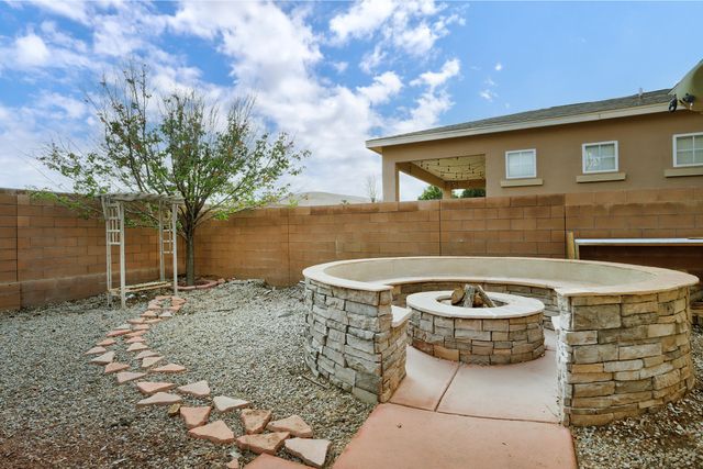 3746 Buckskin Loop NE, Rio Rancho, NM 87144