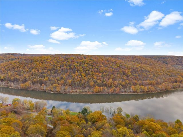 590 Astral, Cranberry Twp, PA 16323