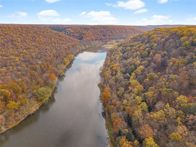 590 Astral, Cranberry Twp, PA 16323