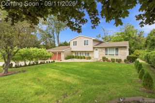 5150 Commerce Road, West Bloomfield Charter Township, MI 48324
