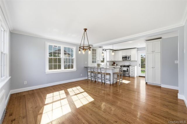 46 S Ireland Place, Amityville, NY 11701