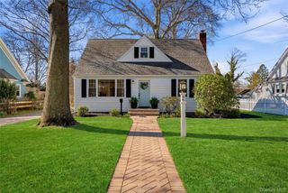 46 S Ireland Place, Amityville, NY 11701