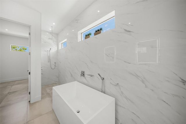 2532 FRUIT TREE DRIVE, Sarasota, FL 34239