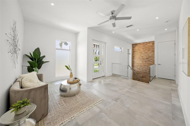 2532 FRUIT TREE DRIVE, Sarasota, FL 34239