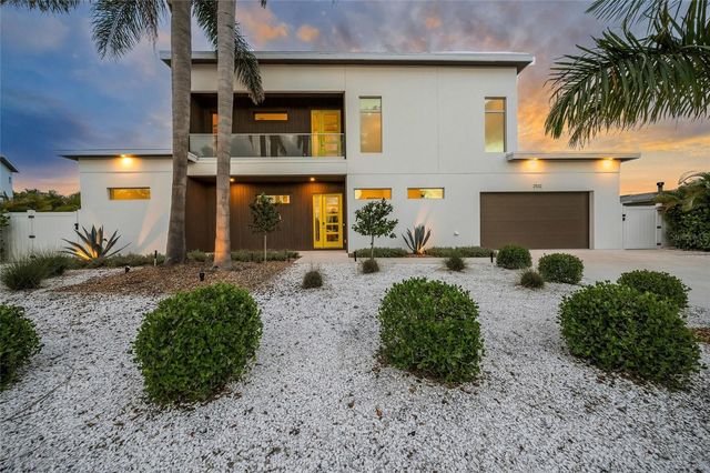2532 FRUIT TREE DRIVE, Sarasota, FL 34239